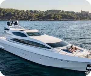 Yacht STORM